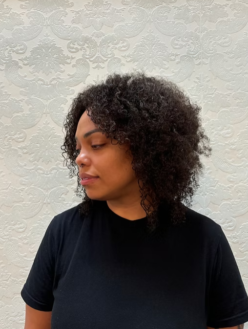 Natural curly afro hair styling by curly hair expert Albuquerque